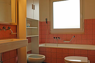 KZO00029VM 7.5 Zimmer Einfamilienhaus in Effretikon - Bad/WC