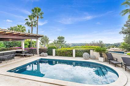 Swimming pool KPO01734