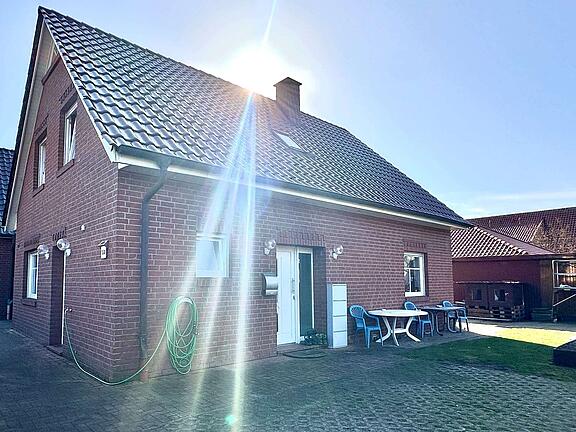 Hausansicht (1) Hausansicht (1)