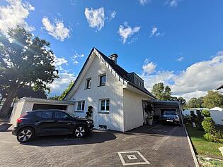 Einfahrt/Haus