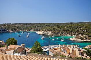 Port views to Portals Vells in Sol de Mallorca estate