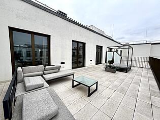 Süd-West-Terrasse für schöne Stunden