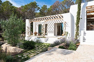 KPI1329 - Villa en venta - Villa zu verkaufen - Villa for sale - Villa te koop - www.kensington-ibiza.com - Noelle Politiek