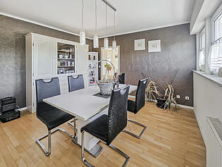 Esszimmer komplett
