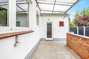 Überdachte Terrasse