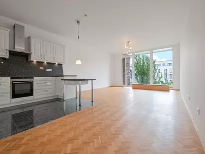 Wohnzimmer + Küche