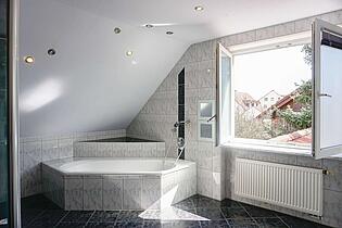 Badezimmer OG