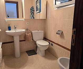 2nd bathroom