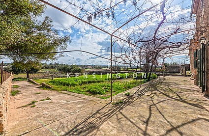 Finca in Puntiró Mallorca-terrace views