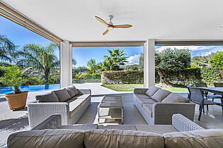 Pool terrace KPO01720