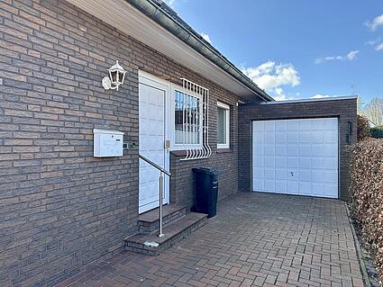 Eingang / Garage 