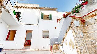 Townhouse-with-project-in-Pollensa-with-patio-and-terrace--07312025_061558
