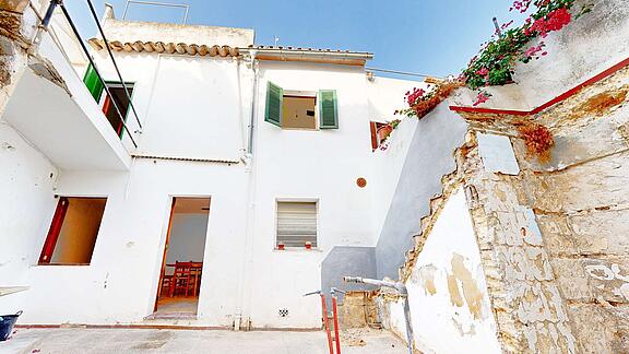 Townhouse-with-project-in-Pollensa-with-patio-and-terrace--07312025_061558 Townhouse-with-project-in-Pollensa-with-patio-and-terrace--07312025_061558