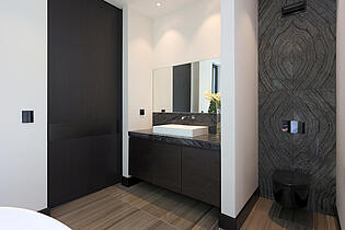 Badezimmer mit Zebra Marmor 