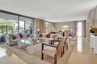 Light-flooded living room Villa Sol de Mallorcaderne villa in Sol de Mallorca