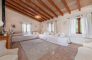 Finca en Sencelles con licencia alquiler turistico