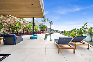 Pool Lounge 5
