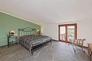 Guest room II