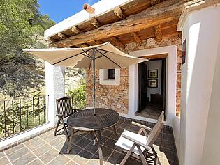KPI1341 - Villa en alquiler - Villa zu vermieten - Villa for rent - Villa te huur - www.kensington-ibiza.com - Noelle Politiek