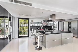 Open plan modern Kitchen in Sol de Mallorca