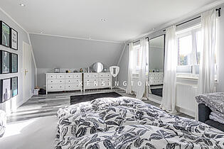 Schlafzimmer im DG