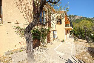 Finca-Estellencs-View of the house