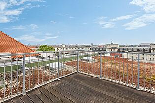 Dachterrasse mit weitem Blick auch auf den Funkturm