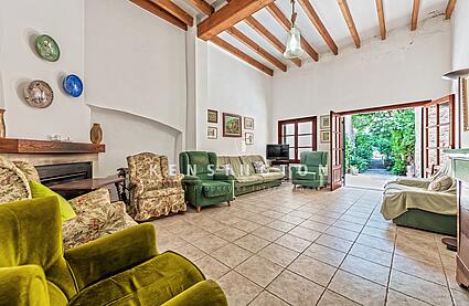 Townhouse in Sóller Mallorca-living area