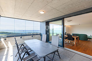 KZO00510J_Luxuriöser Wohntraum in Wolfhalden_Terrasse