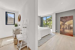 Suite bathroom: Guest Bedroom
