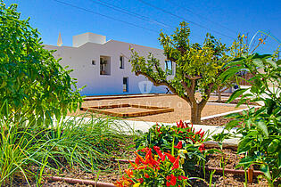 KPI1012 - Villa en venta - Villa zu verkaufen - Villa for sale - Villa te koop - www.kensington-ibiza.com - Noelle Politiek