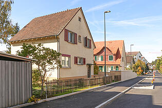 KZO00504 Freistehendes Einfamilienhaus mit Ausbaupotenzial in Uster