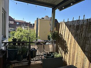 großer Balkon