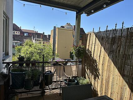 großer Balkon