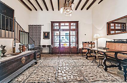 Townhouse in Sóller Mallorca-entrance hall