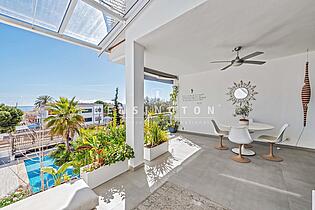 Living room terrace