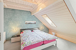 KZO00073H Naturnah, gepflegt und grosszügig - 5.5 Zimmer Familienwohnung - Elternzimmer