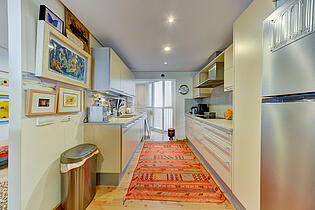 2021_08_25_0746 And8moreNorman___Young_Interior