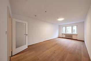 großes Schlafzimmer 