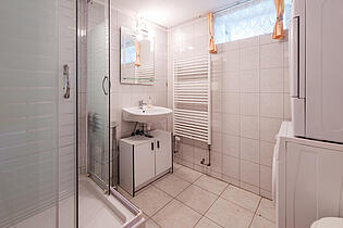 Badezimmer im UG