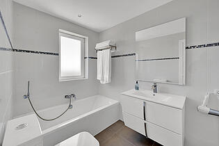 3rd Bathroom en suite villa Costa d'en Blanes 