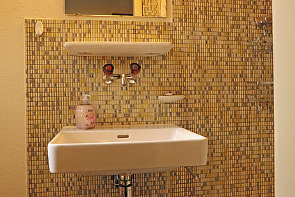 KZO00029VM 7.5 Zimmer Einfamilienhaus in Effretikon - Dusche/WC