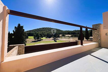 KPI1170 - Adosado en alquiler - Stadthaus zu vermieten - Townhouse for rent - Townhouse te huur - www.kensington-ibiza.com - Noelle Politiek