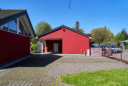 Büro/Nebengebäude