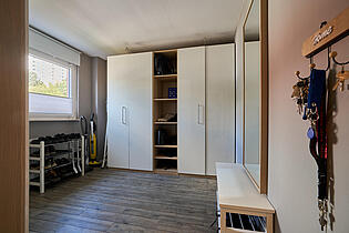 Erdgeschoss - Garderobenzimmer oder Homeoffice