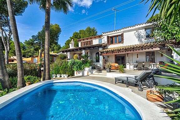 1. Sea view villa for sale in Bendinat
