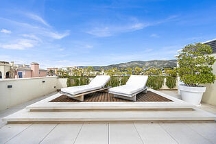Spectacular rooftop 