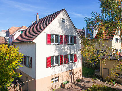 KZO00504 Freistehendes Einfamilienhaus mit Ausbaupotenzial in Uster