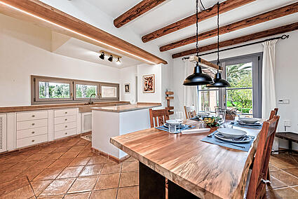 Living/dining/kitchen