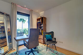Office or bedroom apartment Portals Nous : Costa den Blanes
